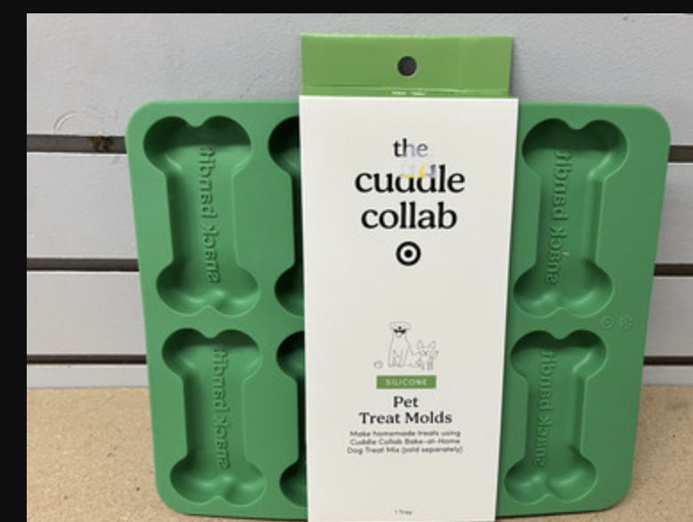 THE CUDDLE COLLAB PET TREAT MOLDS SILICONE